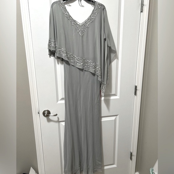 J Kara women’s formal dress - Size 6 - Picture 2 of 13